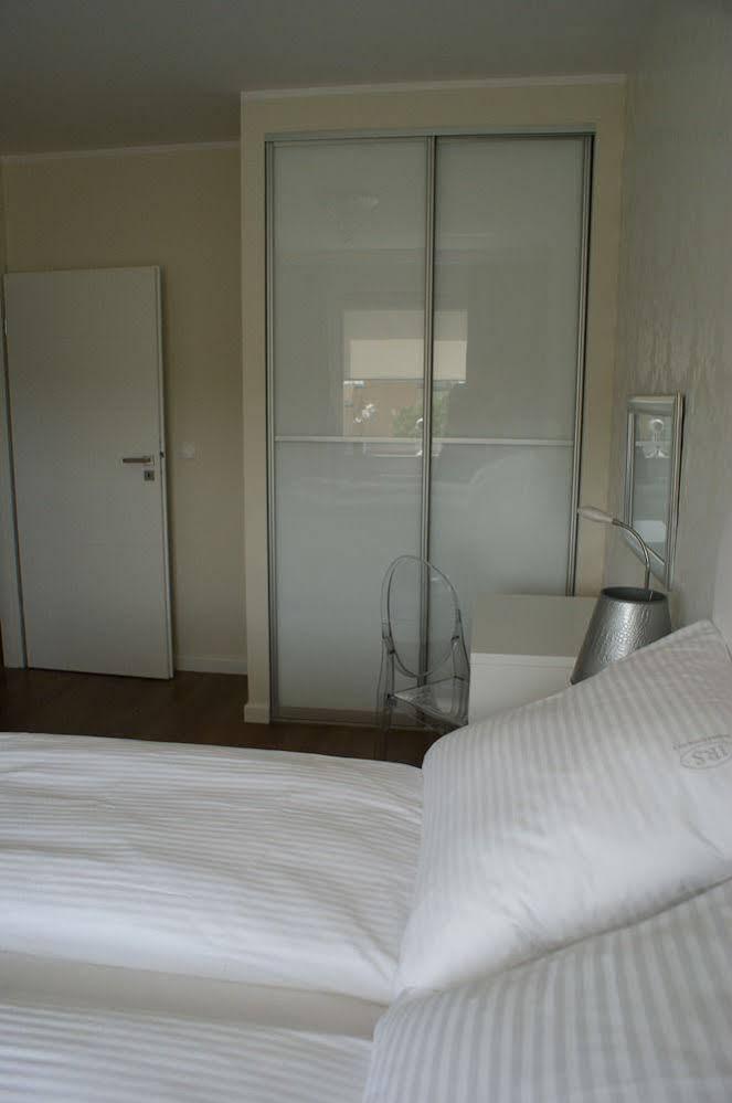 Irs Royal Apartments Apartamenty Irs Aviator グダニスク エクステリア 写真