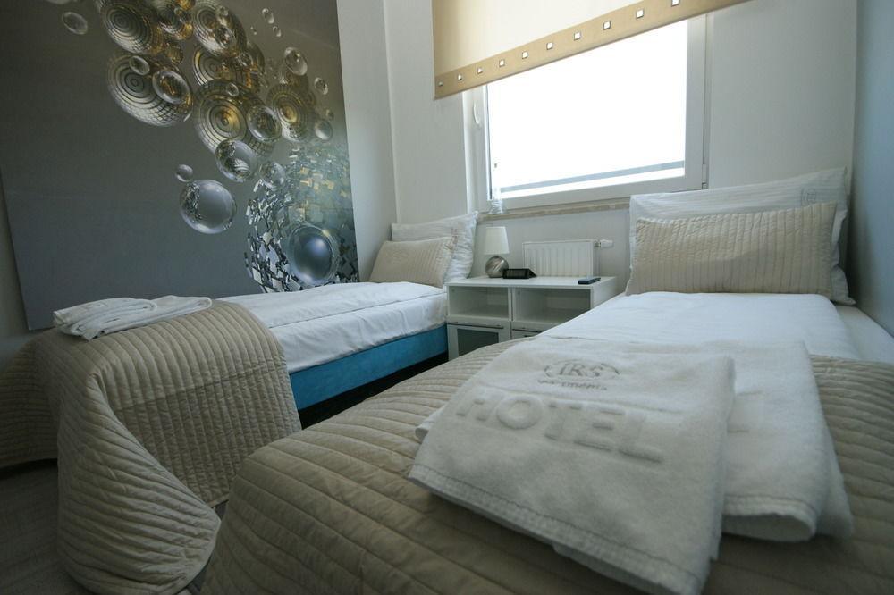 Irs Royal Apartments Apartamenty Irs Aviator グダニスク エクステリア 写真